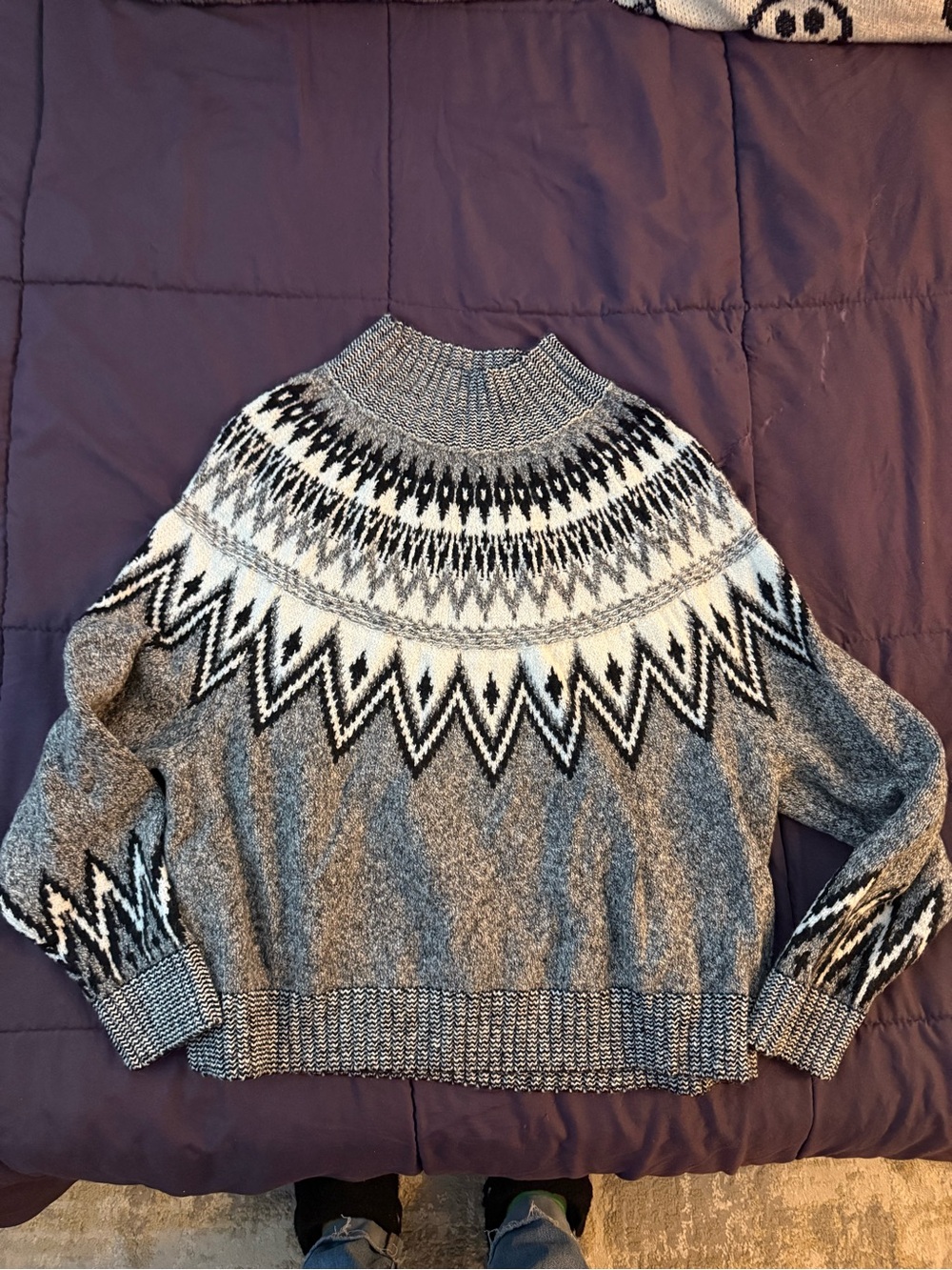 Old Navy Gray and White Fair Isle Turtleneck Sweater